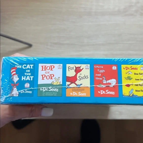 Dr Seuss’s beginner book collection NWT - Picture 6 of 6